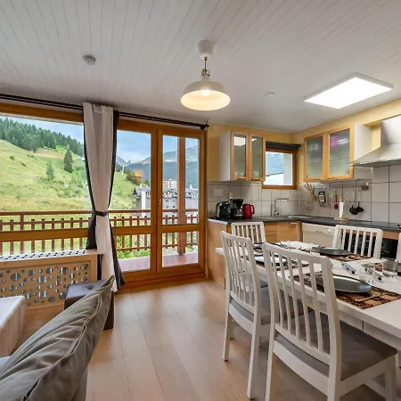 Moderne Avec Balcon, Wifi, Acces Pistes A * Куршевель